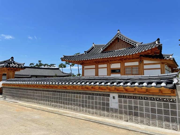 #34 전남 장성  섞은 한옥집에는 풍경벽돌을 섞은  한식기와 담장!